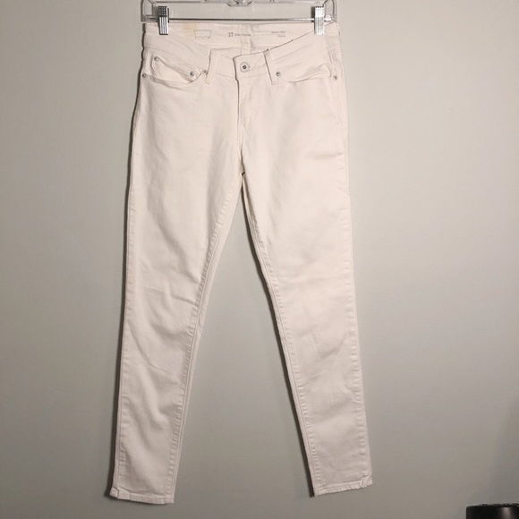 Levi’s Demi Curve Skinny’s - Picture 1 of 3